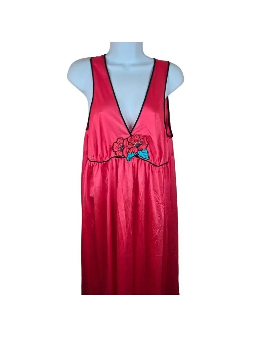 Vintage 70s Lorraine Pink Nightgown Floral Embroidery Sleeveless Nylon Size M